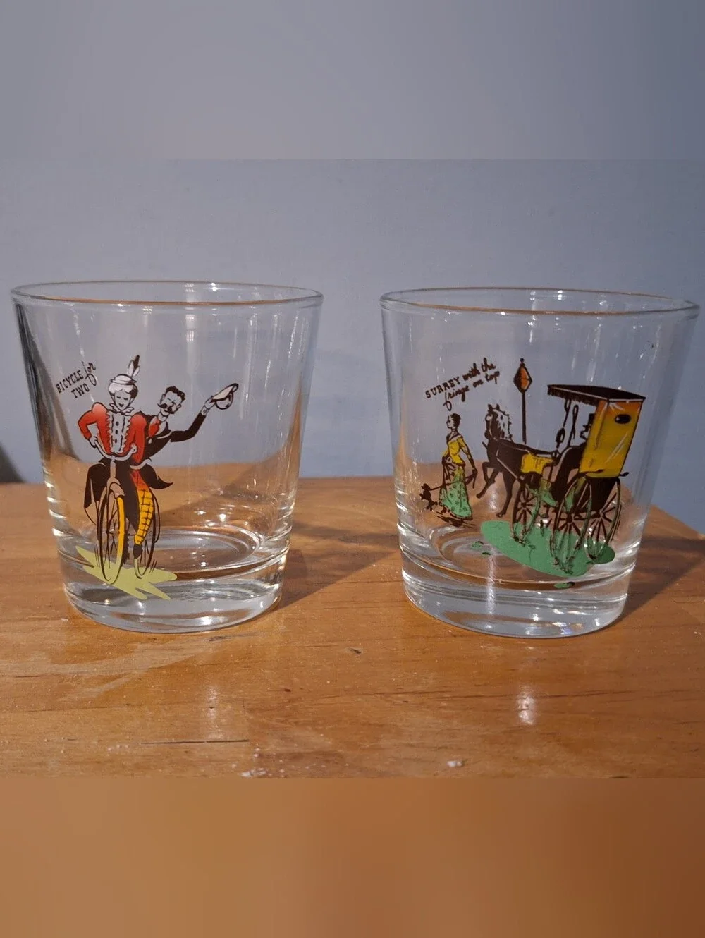 1960s | (2) Vintage Glasses 8 oz